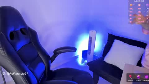 Kelly  online show from 9, 12, 2024