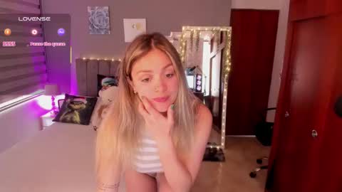 Snapshot of allysonsweett chatting on 28, 11, 2025 ANNA online show from 28, 11, 2025