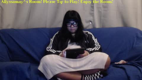 Allyssamay online show from 16, 12, 2024