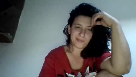 Snapshot of alma_amy chatting on 27, 11, 2025 Alma online show from 27, 11, 2025