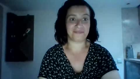 Snapshot of alma_amy chatting on 8, 5, 2026 Alma online show from 8, 5, 2026