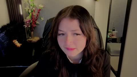 Snapshot of almma_ chatting on 2, 10, 2025 ALMMA online show from 2, 10, 2025
