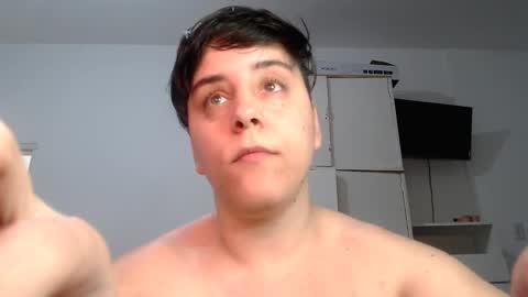 Snapshot of almondonwheels chatting on 30, 12, 2024 Almond online show from 30, 12, 2024