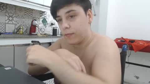 Snapshot of almondonwheels chatting on 12, 1, 2025 Almond online show from 12, 1, 2025