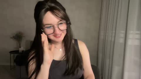 Anna online show from 7, 5, 2026