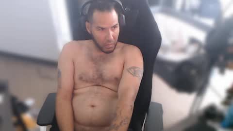 Snapshot of aloha_king chatting on 2, 3, 2025 simplyfaded online show from 2, 3, 2025