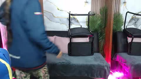 alonddra_tay online show from 20, 4, 2026