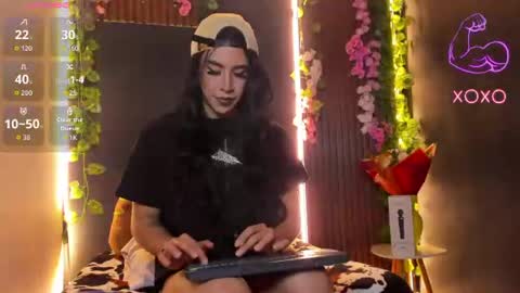 Hazel Bowie online show from 27, 7, 2026