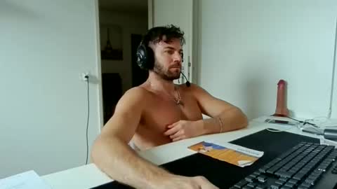 alphah_hunk online show from 16, 3, 2026