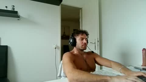 alphah_hunk online show from 4, 5, 2026