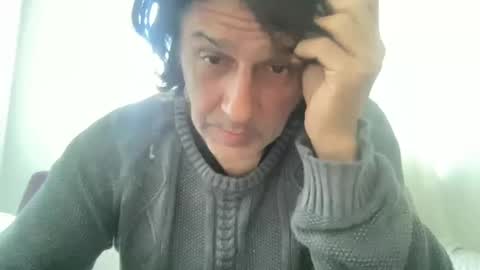 Snapshot of alphandre chatting on 7, 2, 2025 AlphAndre online show from 7, 2, 2025