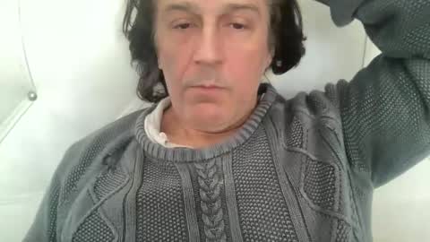 Snapshot of alphandre chatting on 2, 3, 2025 AlphAndre online show from 2, 3, 2025