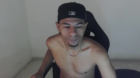 alphas_latins online show from 2, 5, 2026