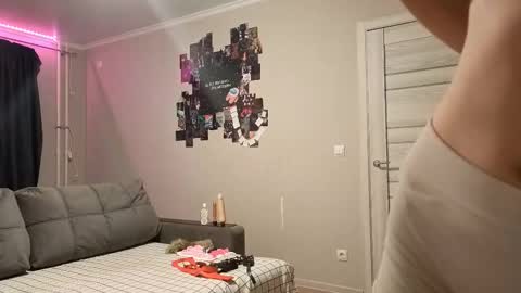 May online show from 5, 11, 2025