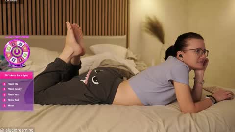 Lucid Dreaming online show from 18, 9, 2025