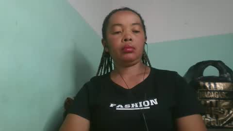 alypierette online show from 9, 4, 2026