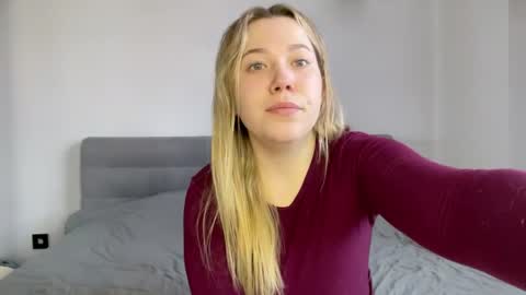 Snapshot of alyrasun chatting on 10, 5, 2026 Al online show from 10, 5, 2026