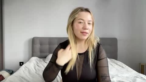 Snapshot of alyrasun chatting on 1, 6, 2026 Al online show from 1, 6, 2026
