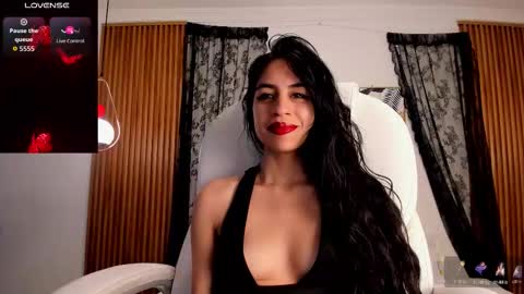 alyssabeauty_ online show from 3, 3, 2026