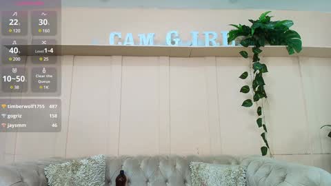 Snapshot of amaia_baez chatting on 27, 12, 2024 AMAIA online show from 27, 12, 2024