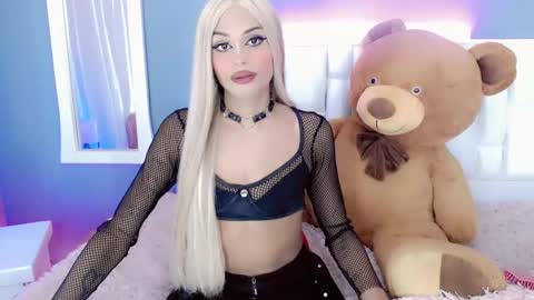 amal_baddel_ online show from 22, 1, 2025