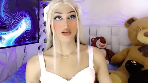 amal_baddel_ online show from 28, 2, 2025