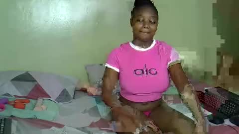 Snapshot of amala01 chatting on 14, 3, 2026 amala01 online show from 14, 3, 2026