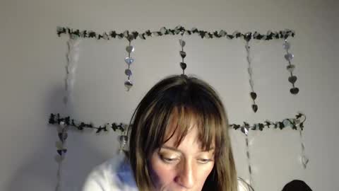Amalett online show from 4, 3, 2025