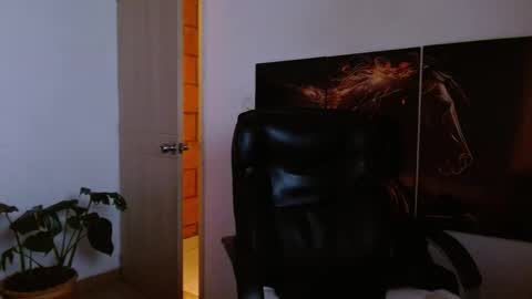 Snapshot of amalia_brunette chatting on 16, 3, 2026 AMALIA online show from 16, 3, 2026