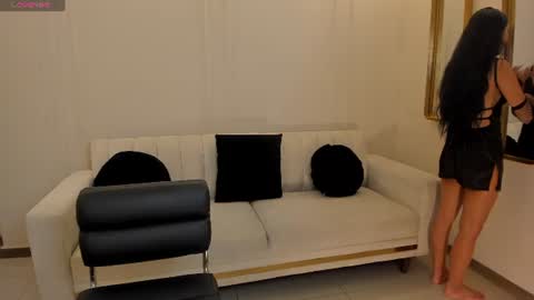 Amalia cruss online show from 10, 7, 2026