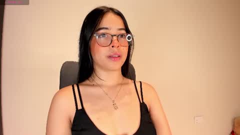 Amalia    real MIA  online show from 11, 6, 2026