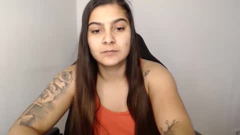 The queen of the biceps  online show from 18, 1, 2025