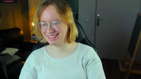 Hi im Amanda online show from 30, 11, 2025