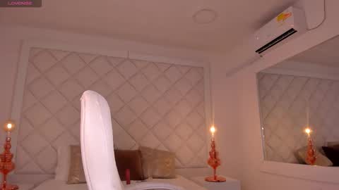 Snapshot of amanda_colin chatting on 27, 9, 2025 Amanda online show from 27, 9, 2025