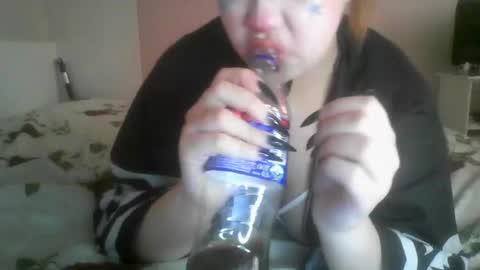 Snapshot of amanda_mia chatting on 8, 7, 2026 amanda_mia online show from 8, 7, 2026