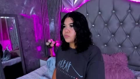 Amanda Moore online show from 6, 5, 2026