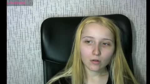 Snapshot of amanda_sherr chatting on 20, 12, 2024 Amanda online show from 20, 12, 2024