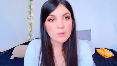 Amara Vega  online show from 7, 5, 2026