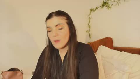 Amara Vega  online show from 13, 7, 2026