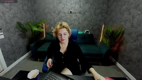 Sofia online show from 19, 11, 2025