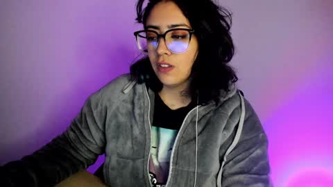 Snapshot of amaryllis_vizcaya chatting on 11, 12, 2024  Katt   online show from 11, 12, 2024