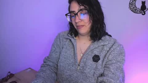 Snapshot of amaryllis_vizcaya chatting on 31, 12, 2024  Katt   online show from 31, 12, 2024