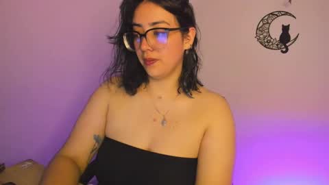 Snapshot of amaryllis_vizcaya chatting on 14, 1, 2025  Katt   online show from 14, 1, 2025