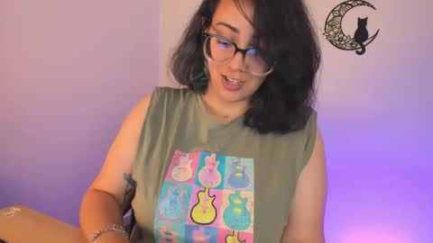 Snapshot of amaryllis_vizcaya chatting on 21, 1, 2025  Katt   online show from 21, 1, 2025