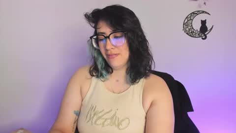 Snapshot of amaryllis_vizcaya chatting on 25, 1, 2025  Katt   online show from 25, 1, 2025