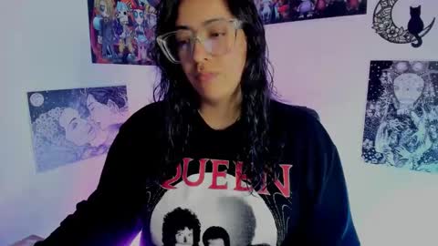 Snapshot of amaryllis_vizcaya chatting on 4, 12, 2025 Katt online show from 4, 12, 2025