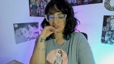 Snapshot of amaryllis_vizcaya chatting on 14, 12, 2025 Katt online show from 14, 12, 2025