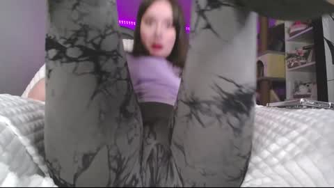 Snapshot of amazing_agness chatting on 4, 12, 2024 amazing_agness online show from 4, 12, 2024