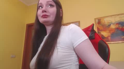 Snapshot of amazing_agness chatting on 18, 11, 2025 amazing_agness online show from 18, 11, 2025