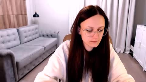 Izza online show from 27, 2, 2025